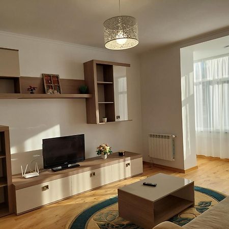 Trandafirului Residence Central Suceava Luaran gambar